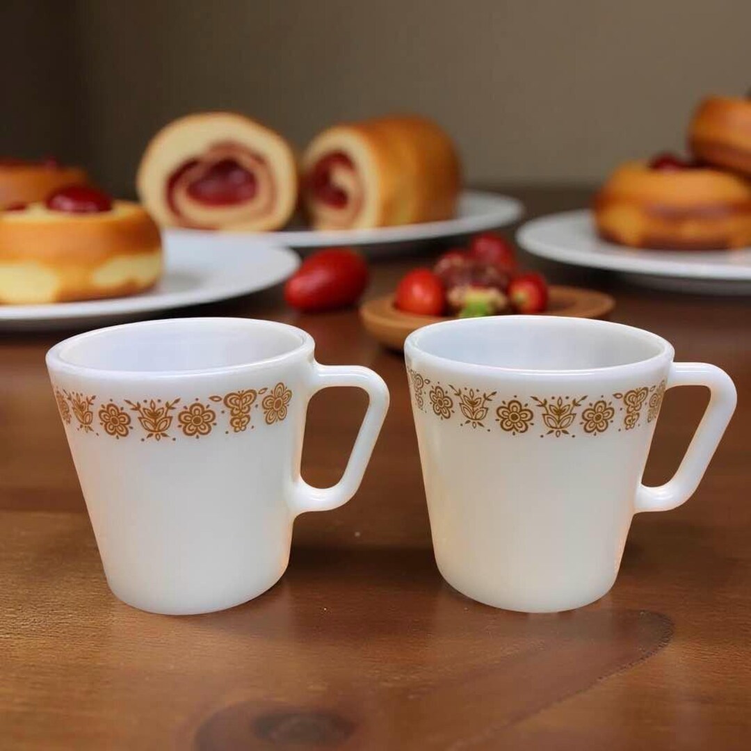2 Vintage Pyrex Spring Blossom (crazy Daisy) Milk Glass Mugs Gold