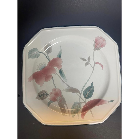 Mikasa Continental Silk Flowers F3003 Octagonal Salad Plate 8 inches