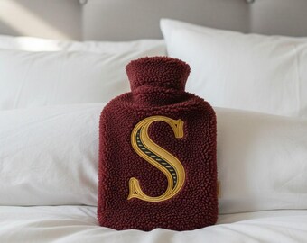 Funda de forro polar personalizada para botella de agua caliente: inicial personalizada, funda suave y esponjosa, ideal para botellas de 1 o 2 litros, regalo ideal para el invierno.
