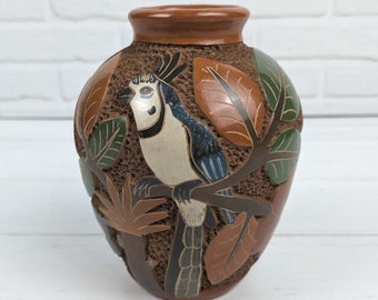 San Juan De Oriente Nicaragua Carved Vase by Mirtha Salazar Birds Flowers Nicaraguan Clay Pottery, Cockatiel, Bluejay, Blue Bird, Tropical