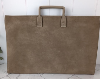 Vintage Hazel Mojave Suede Portfolio Document Briefcase Messenger Bag Tan Intellectual Chic Academia Classic Style