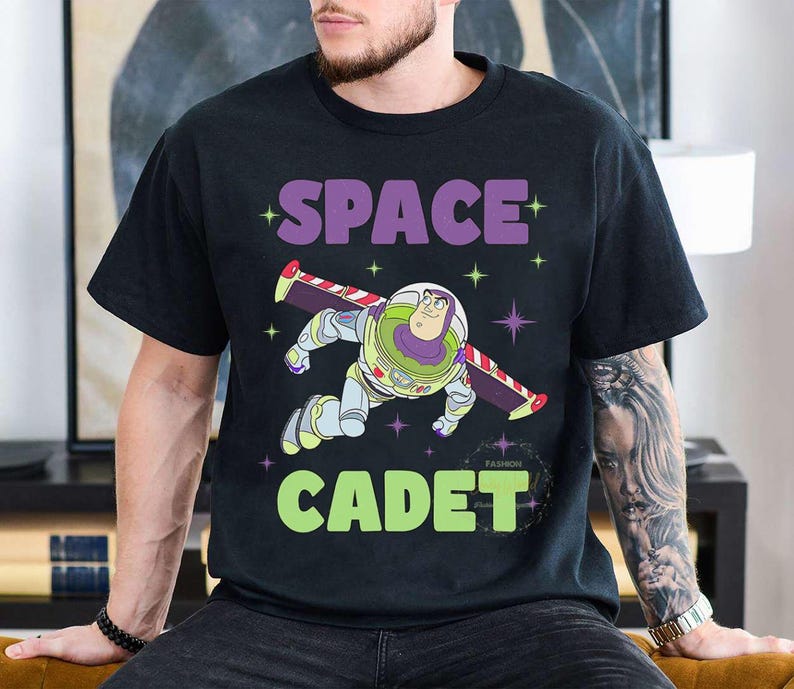 Retro Disney Toy Story Buzz Lightyear Space Cadet T-shirt, Buzz Space Cadet Shirts, Disney Matching Shirt, Disneyland Family Trip Shirt bild 1