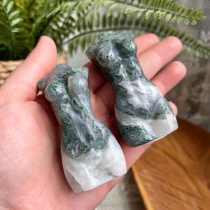 Gorgeous Moss Agate Crystal Goddess Body, Natural Gemstone Crystal, Collectible Mineral Home Decor