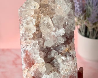 ライトピンクのアメジストフラワーアゲートドゥルージータワー - Etsy 日本