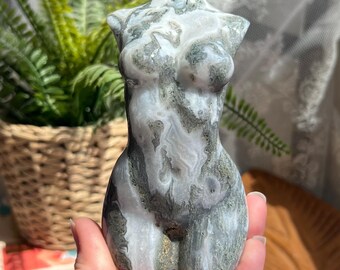 Gorgeous Statement Moss Agate Goddess Body, Natural India Moss Agate Crystal, Divine Feminine Crystal Home Decor, Metaphysical Gift