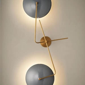 Stilnovo Style Modern Brass Curved Scale Two-Arm 1950s Mid-Century Wall Sconce Sputik Modern Light in Raw Brass Fixture Lighting