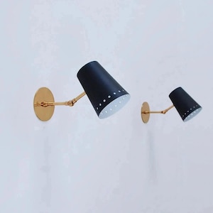Modern Italian Stilnovo 1950s Mid-Century Wall Sconce Fixture – Matte Black & Brass Sputnik Style Design.
