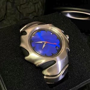 Blade Vintage Style Watch y2k