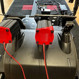 Logitech G29: Vibration pedal kit. Shake It. Simhub. Rumble motors.
