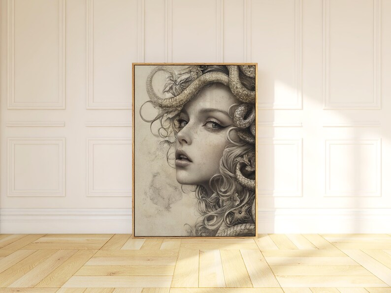 Puede incluir: Un dibujo en blanco y negro de una mujer con serpientes en el pelo. El rostro de la mujer est&aacute; parcialmente oculto por las serpientes, pero sus ojos son visibles y tiene una expresi&oacute;n seria. El dibujo est&aacute; hecho en un estilo realista y el pelo de la mujer es fluido y detallado.