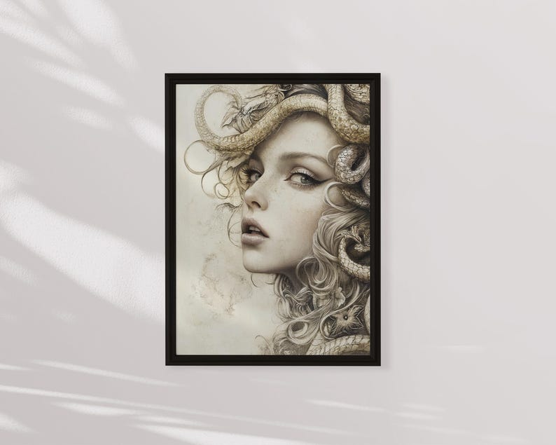 Puede incluir: Una ilustraci&oacute;n en blanco y negro de una mujer con serpientes en el pelo. La mujer tiene un aspecto suave y et&eacute;reo con un rostro delicado y un cabello largo y fluido. Las serpientes est&aacute;n entrelazadas con su cabello, creando una sensaci&oacute;n de misterio e intriga.