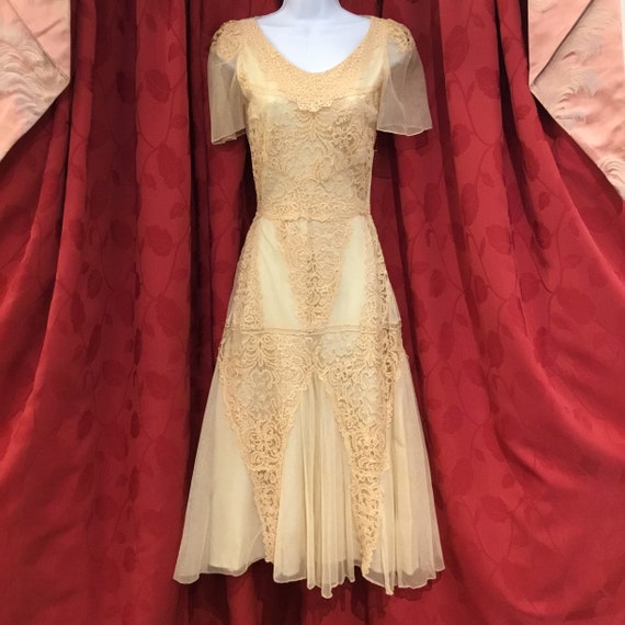 Reproduction 30s wedding dress