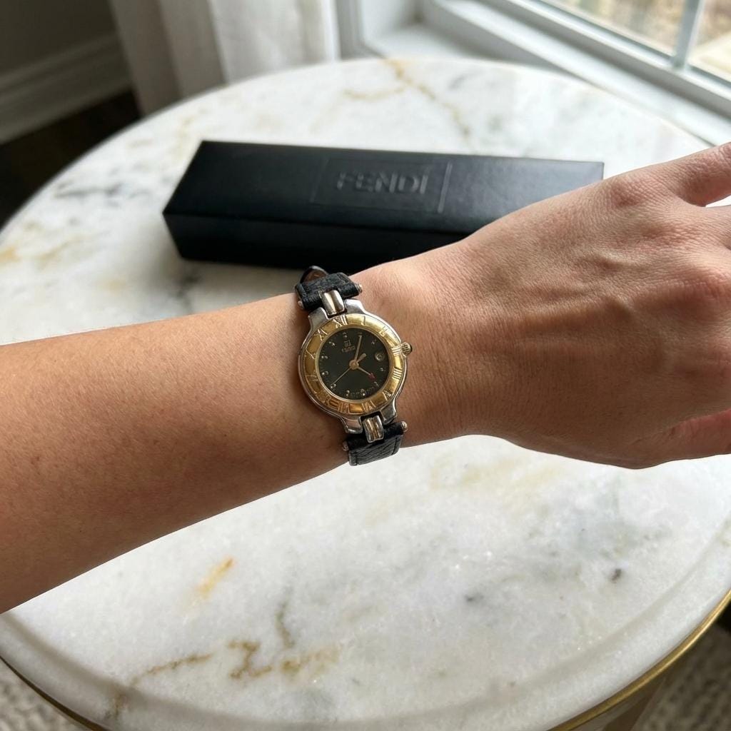 Vintage Fendi Ref: 920L Ladies Watch – Two-tone, Black Dial  display picture 2