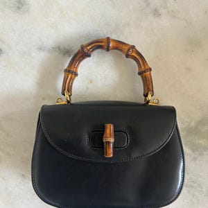 Vintage Gucci Bamboo Bag – Black Leather Top Handle – Small Shoulder Bag with Strap – Gold Hardware – Model 000 46 0220 – With Dust Bag