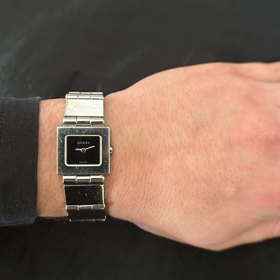 Vintage Gucci 600L Watch – Swiss Quartz – Black Dial  display picture 1