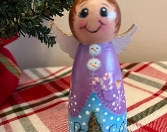 Christmas Angel Peg Doll, Hand Painted, Around 3 1/2" Tall