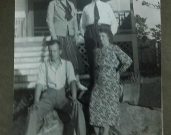 Bonnie and Clyde Style Photo Antique photograph 1930's Depression Era 1937 Four people thirties photograph Bonnie and Clyde style