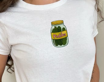 Camiseta retro con frasco de pepinillos en lata / Camiseta ecológica de algodón orgánico, regalo vintage de pepinillos en vinagre para ella, moda sostenible, camiseta para bebé Y2K
