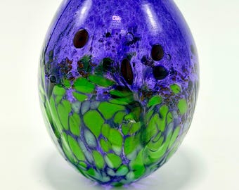 Easter egg Spring decor egg Ostara purple egg