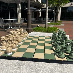 Chess Set Dragon vs Snake  – Fantasy Chess Pieces, Unique Handcrafted Game, Mythical Creature Chess, Collector’s Gift, 3D Printed