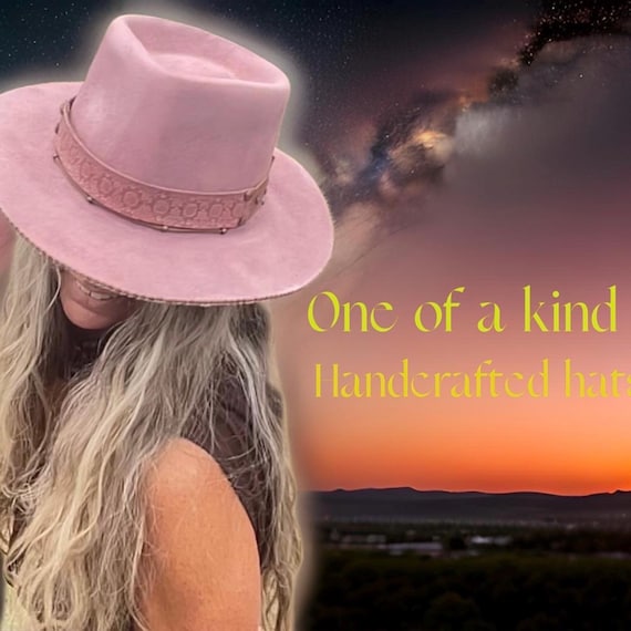 Distressed Pink Felt Hat / Vintage Style Charm / All  display picture 3