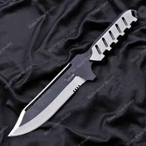 Metal Gear Solid 4 Old Snake Knife Replica | Handmade Display, Cosplay Prop image 5