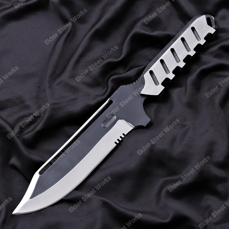Metal Gear Solid 4 Old Snake Knife Replica | Handmade Display, Cosplay Prop image 5