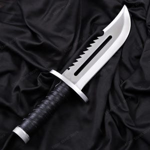 High-detail stainless knife replica ideal for handmade gifting
