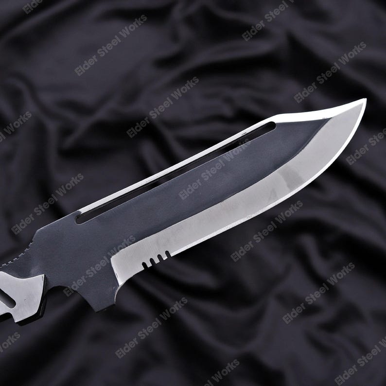 Metal Gear Solid 4 Old Snake Knife Replica | Handmade Display, Cosplay Prop image 4