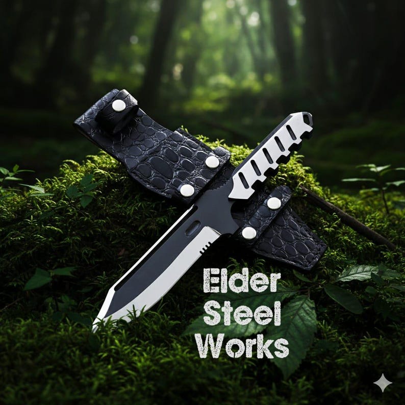 Metal Gear Solid 4 Old Snake Knife Replica | Handmade Display, Cosplay Prop image 1