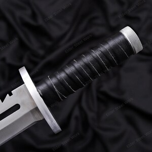 Handmade collector knife prop with textured grip handle