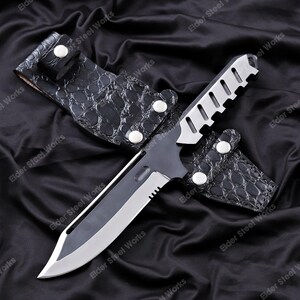 Metal Gear Solid 4 Old Snake Knife Replica | Handmade Display, Cosplay Prop image 3