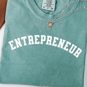 Unisex T-shirt ondernemer, motiverend T-shirt, cadeau voor startende eigenaar, eigenaar kleine onderneming, sterke vrouwen, empowerment van vrouwen, meisjesbaas