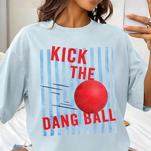 Rolig kickbolltröja, bekväma färger lagspelare-t-shirt, kickbolltränare-tröja, kickbollälskare-gåva