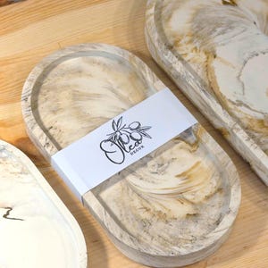 Minimalistisches Jesmonite Tablett | Handgemachte ovale Schale | Schlüsseldekotablett | Schmuck-Parfümhalter | Ästhetisches Wohndekor