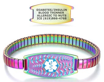Könnte beinhalten: Ein mehrfarbiges medizinische Armband mit passendem Anhänger. Das Armband hat ein rechteckiges Mittelteil mit einem weißen medizinischen Symbol und Blattmuster. Der Anhänger lautet: DIABETES/INSULIN, BLUTVERDÜNNER, ALLERGISCH GEGEN NÜSSE, ICE (619)866-4768.