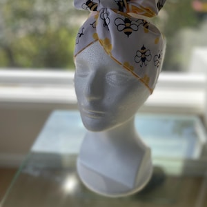 Hoofddoek Honey Haven Bee