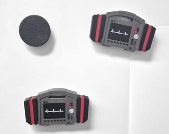 Emergency Medical Services Patient Monitor & Defibrillator Magnet | For refrigerator, locker or magnetic board | Ideal for emergency medical services and paramedics