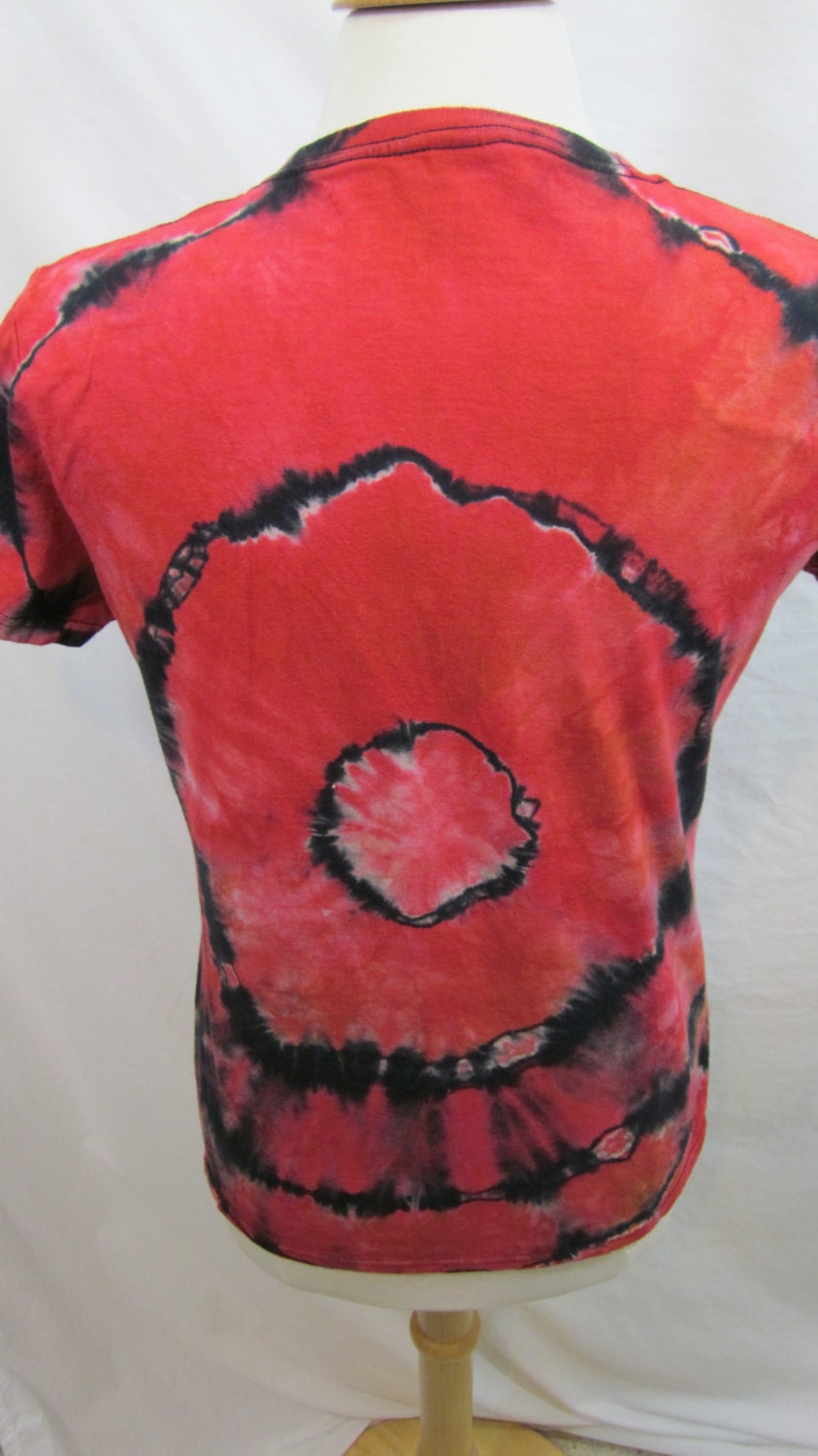 reverse tie dye red shirt