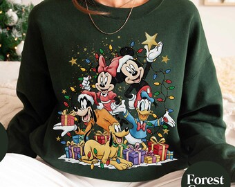 Camiseta navideña de Disney Mickey Mouse de Comfort Colors, Camiseta navideña de Disney, Camiseta para la fiesta de Navidad 2025, Camiseta de temporada navideña, Navidad de Disney