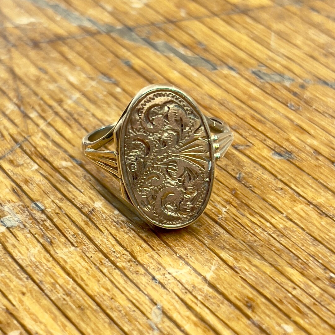 Vintage 9ct Yellow Gold Engraved Locket Ring - Sz. 8.75 - Etsy