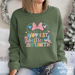 Camiseta de Minnie Mouse, sudadera con capucha Disney Besties, cuello redondo familiar Disney, 331002 imagen 5