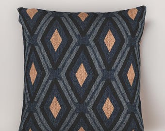 Cojín geométrico en tonos carbón y azul marino / Cojín minimalista con diseño de rombos / Cojín arquitectónico moderno / Decoración azul marino