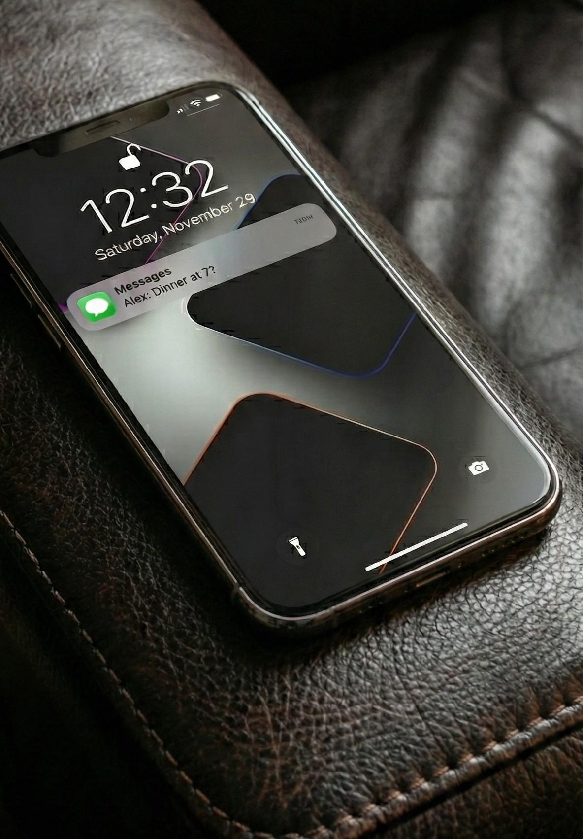 4K Wallpaper for iPhone & Android