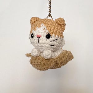 Chat Amigurumi au crochet chaton porte-clés chat au crochet dans une boîte Animal au crochet cadeau pour amoureux des chats porte-clés chat chaton cadeaux Bagcharm Kitty