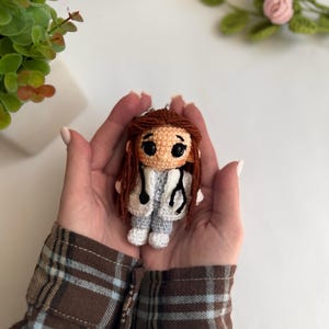 Amigurumi-Puppe Schlüsselanhänger Häkelpuppe Doktor Geschenk Nette Mini-Amigurumi Krankenschwester Personalisierte Fotogeschenke Nach Maß gehäkelte Puppe gesundheitswesen