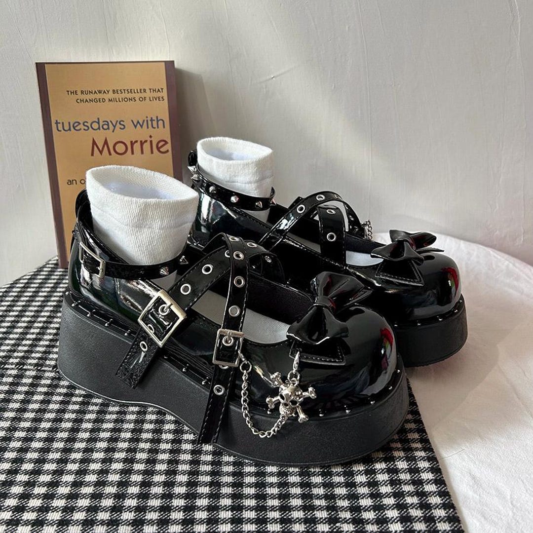 Gothic Platform Mary Jane Shoes - Black Patent Leather, Bow & Chain ...