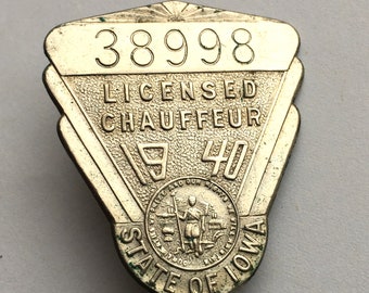 Metal 1940 Iowa Chauffer's Badge