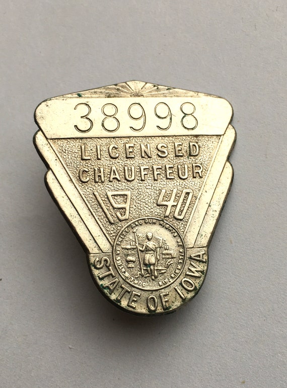 Metal 1940 Iowa Chauffer's Badge