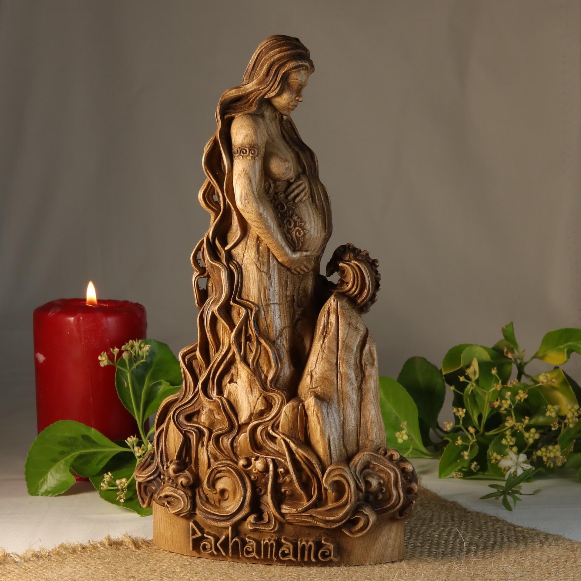 パチャママ像：大地の女神 木彫りアート - Etsy 日本